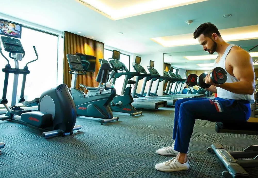 מלון Courtyard By Marriott Agra