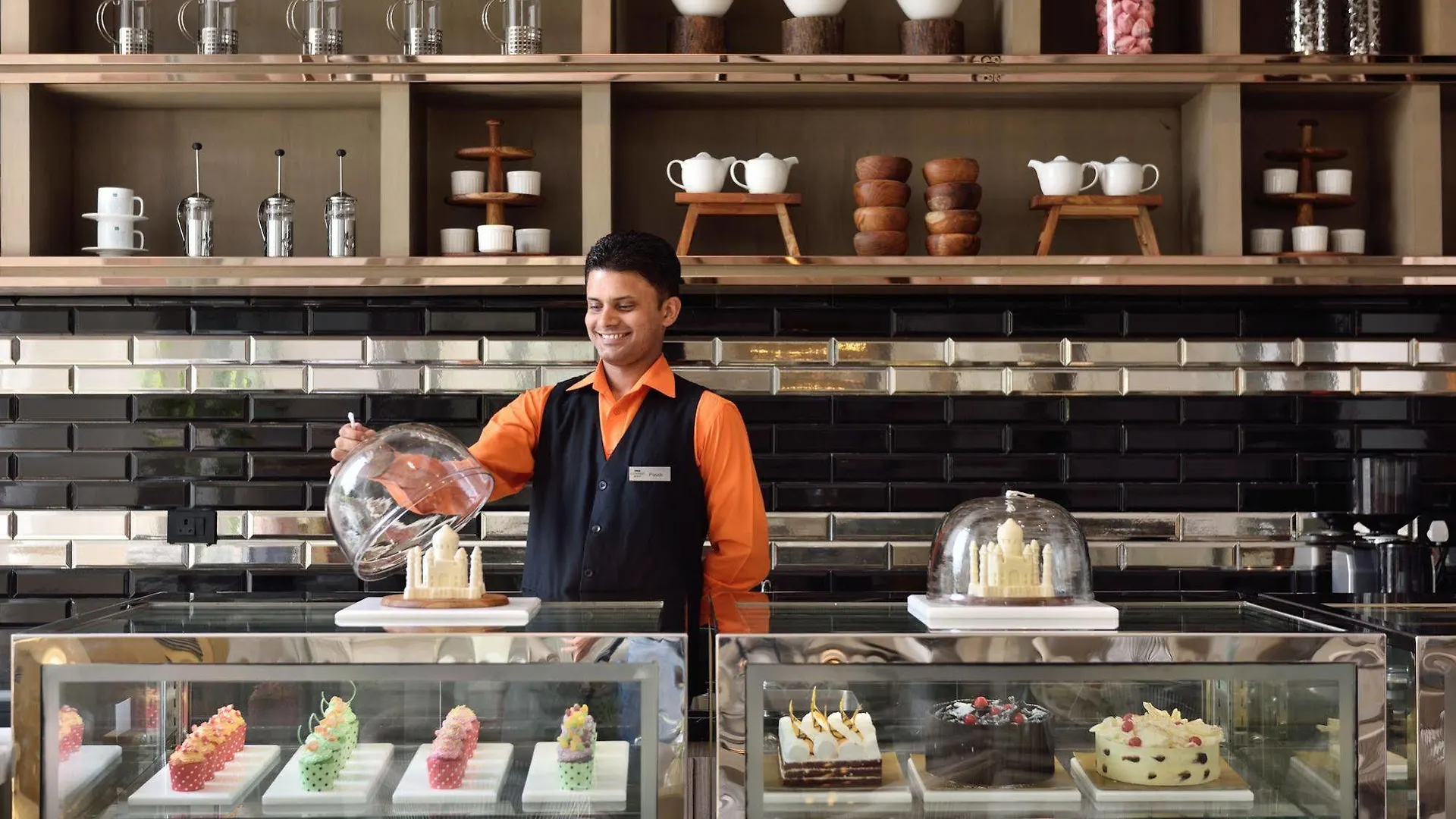 מלון Courtyard By Marriott Agra 5*, אגרה