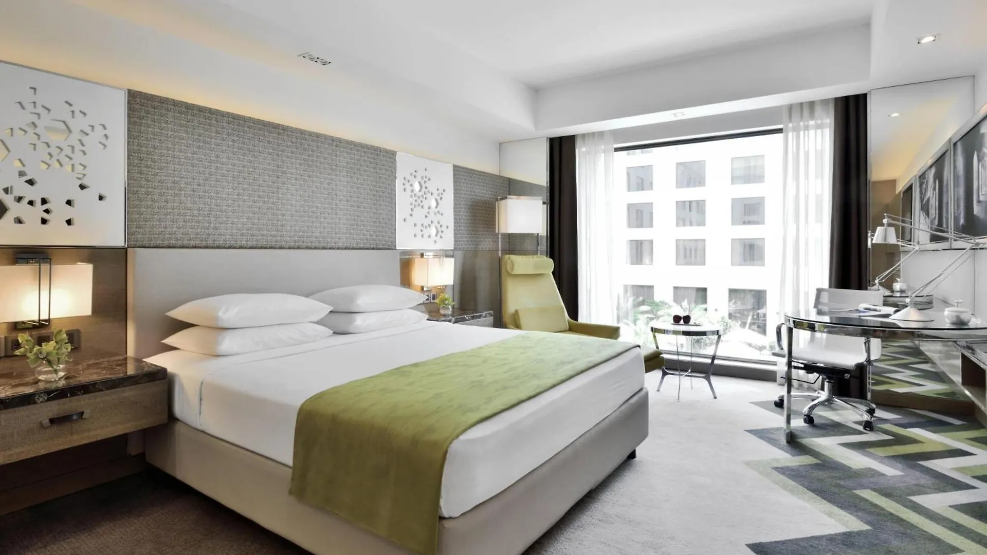 *****  Courtyard By Marriott Agra Hotel India
