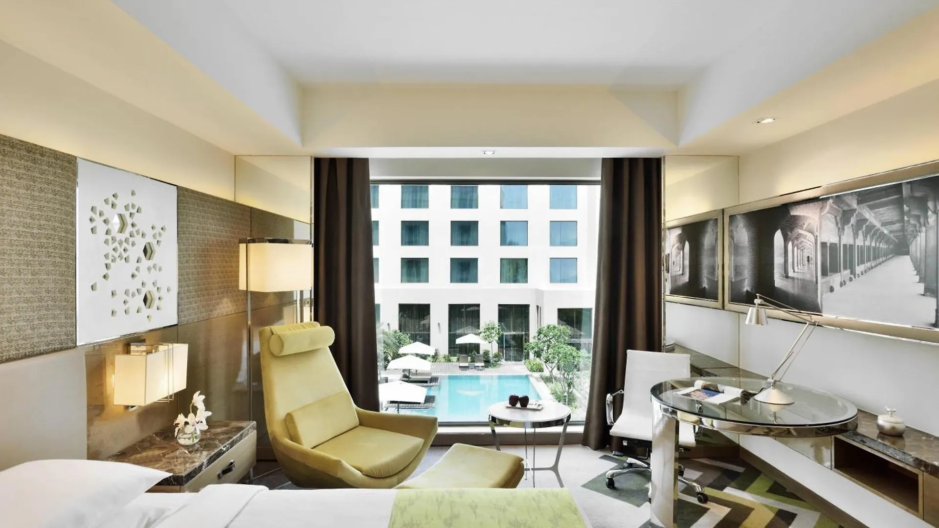 Courtyard By Marriott Agra Hotel India