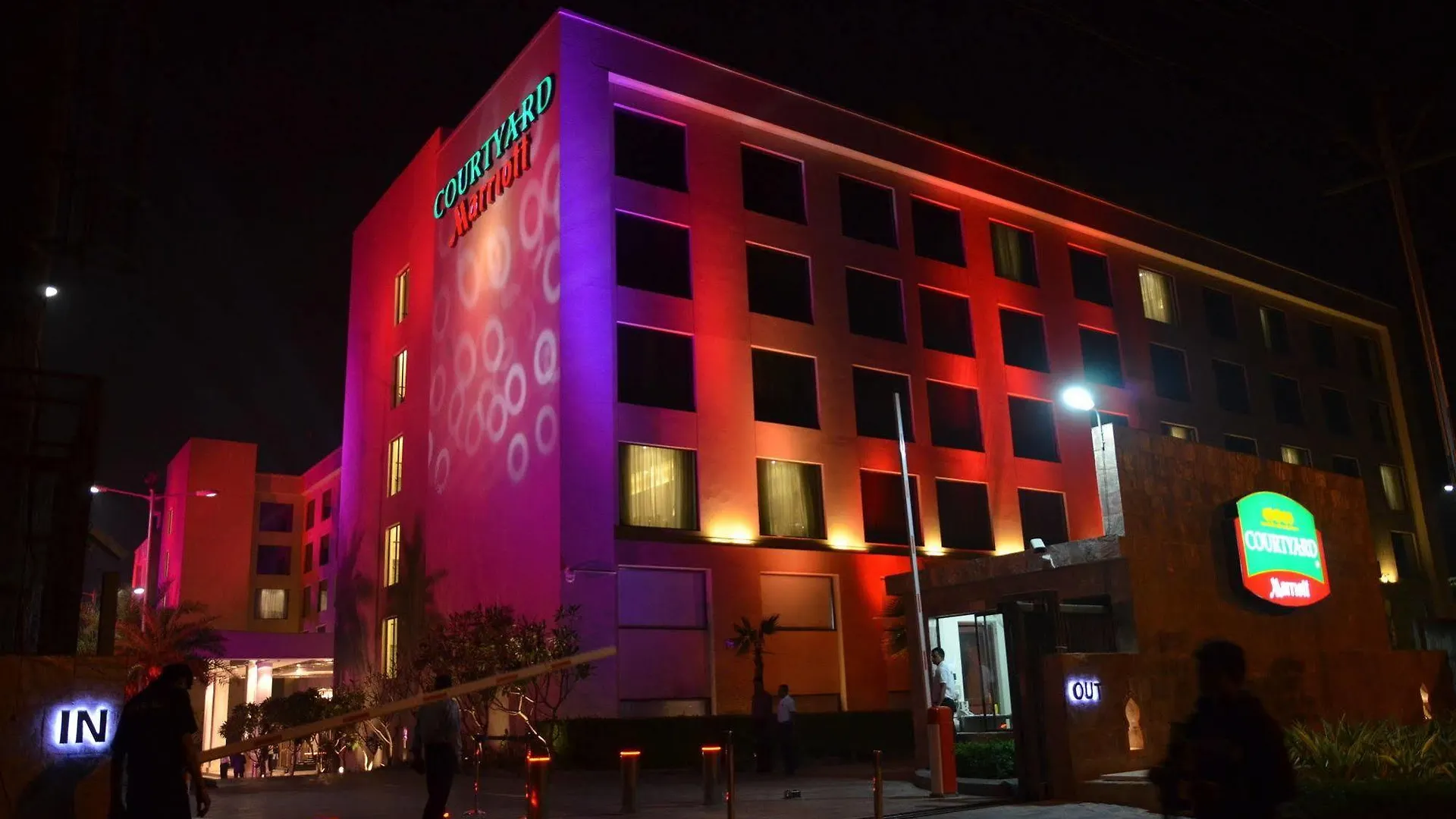 Courtyard By Marriott Agra Hotel  Agra (Uttar Pradesh)